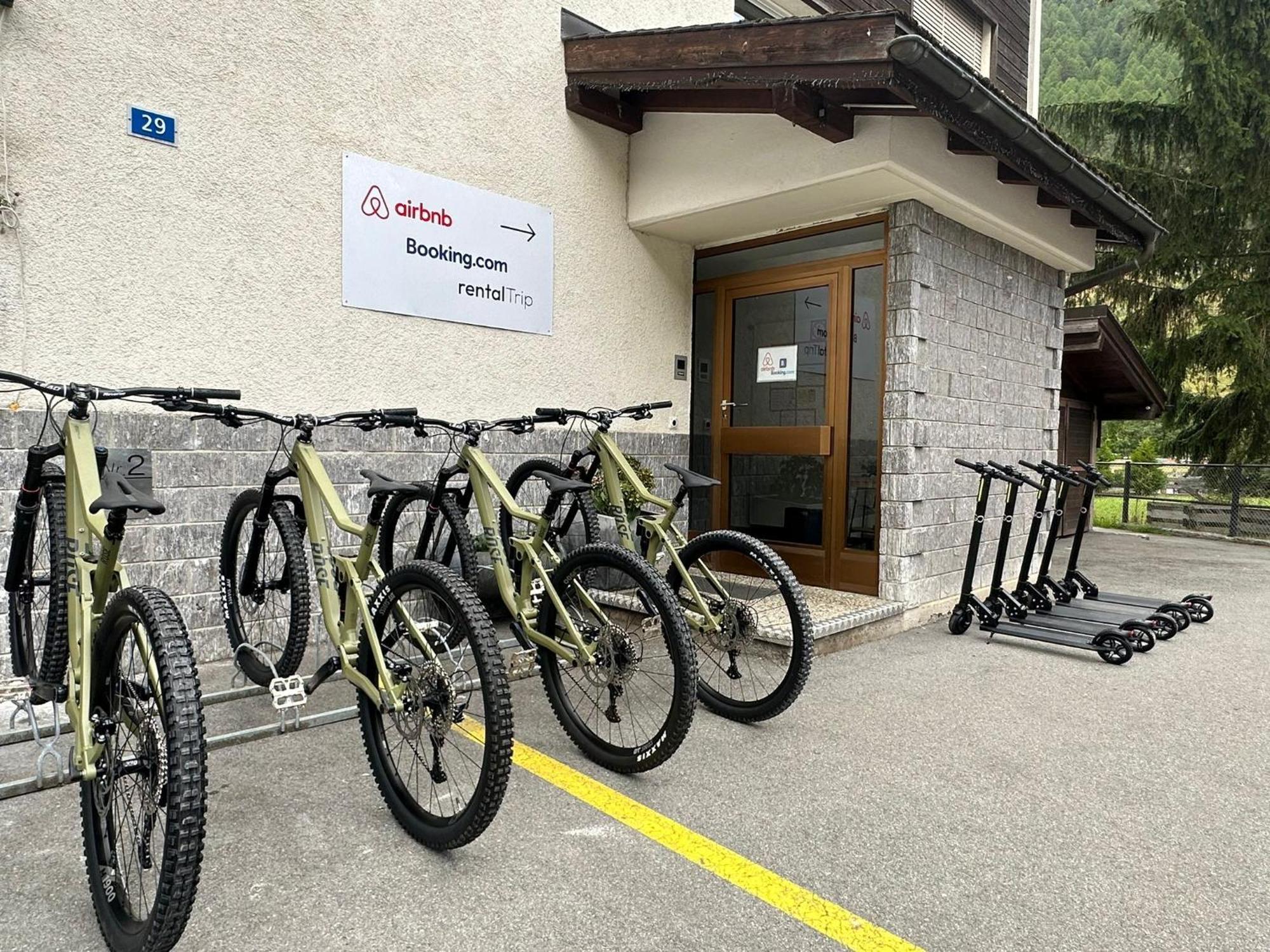 Panorama Apartment For 4 Near Zermatt Täsch Exterior foto